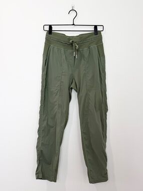 Lululemon Dance Studio Crop 25" Dark Olive Green W6AVQS Mid-Rise Swift 4